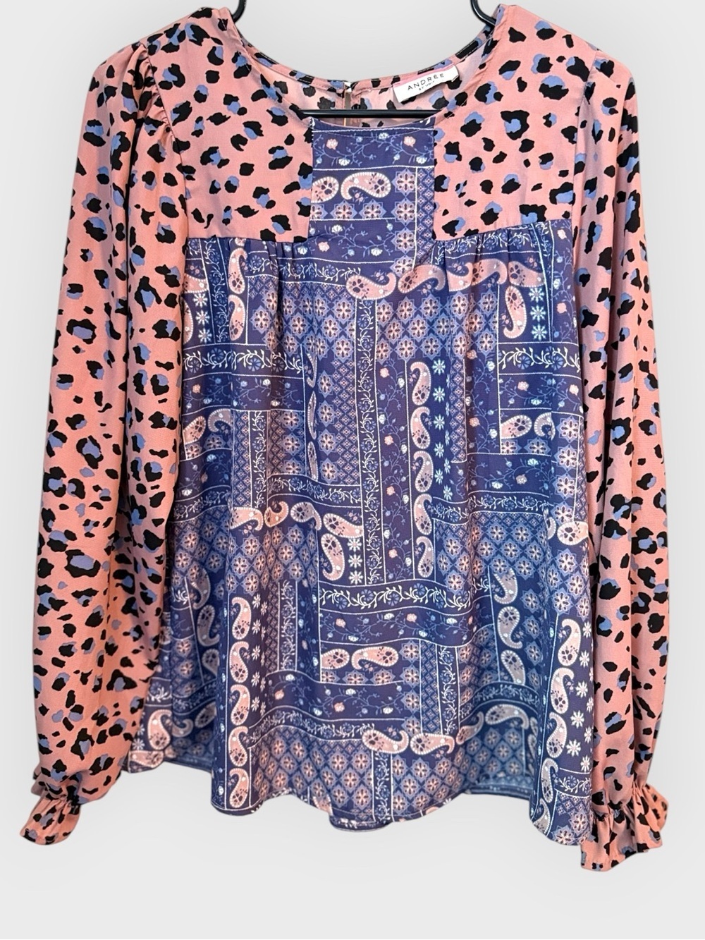 🌸ANDREE BY UNIT Beige Leopard & Navy Bandana Patchwork Blouse